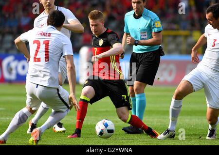 Bruxelles, Belgio. 05 Giugno, 2016. Calcio internazionale amichevole. Belgio contro la Norvegia. De Bruyne Kevin in avanti del Belgio nel corso dell'international amichevole tra Belgio e Norvegia prima della UEFA campionato europeo EURO 2016 in Francia . Il Belgio è venuto da dietro per vincere la partita 3-2 Credito: Azione Sport Plus/Alamy Live News Foto Stock