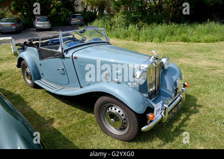 1953 mg TD Mark II. Il paese di Hardy Classic Car Tour Foto Stock