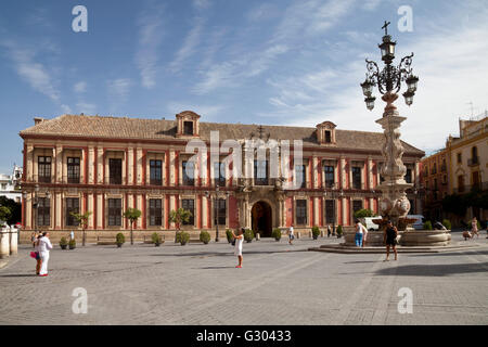 Archivio Indiano, l'Archivo General de Indias in Plaza del Triunfo, Siviglia, Andalusia, Spagna, Europa, PublicGround Foto Stock