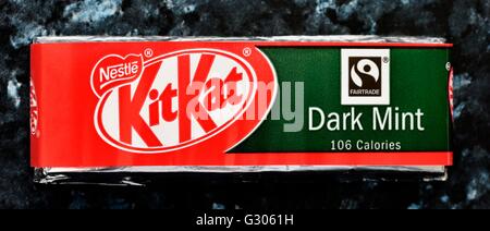 Nestlé KitKat dark mint chocolate bar Foto Stock