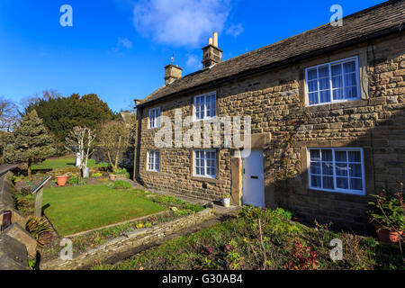 Rose Cottage, peste Cottages, piaga Village, Eyam, Parco Nazionale di Peak District, Derbyshire, England, Regno Unito, Europa Foto Stock