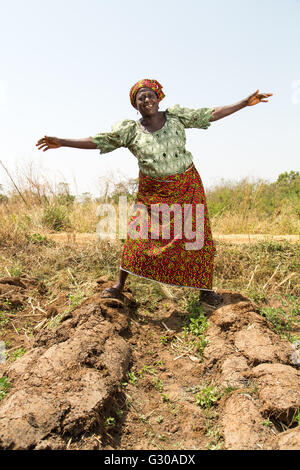 Naomi Mamman, presidente di Chena Bikun Agricoltrici co-operativa, Madakiya, Nigeria, Africa occidentale, Africa Foto Stock