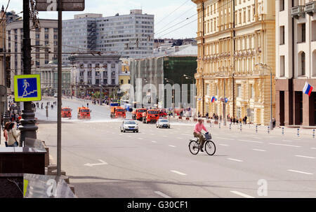 Preparazione per le feste per le strade di Mosca, Russia. Foto Stock