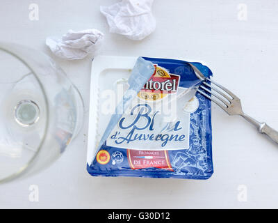 Formaggio Cantorel Bleu dAuvergne con stampo blu. Marca Cantorel è parte del Les Fromageries Occitanes. Foto Stock