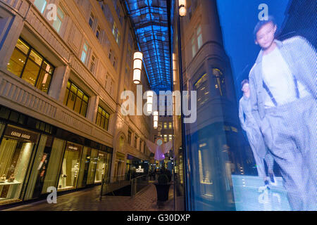 Tuchlaubenhof con beni di lusso negozi, Austria Wien 01., Wien, Vienna Foto Stock