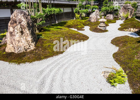 Giardino Zen a Hase-dera - Hase-dera ufficialmente denominato Kaiko-zan Jisho-in Hase-dera ma comunemente chiamato Hase Kannon. Foto Stock