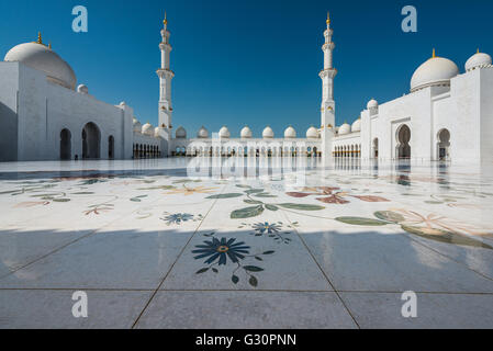 La trascendenza, Sheikh Zayed Grande Moschea di Abu Dhabi Foto Stock