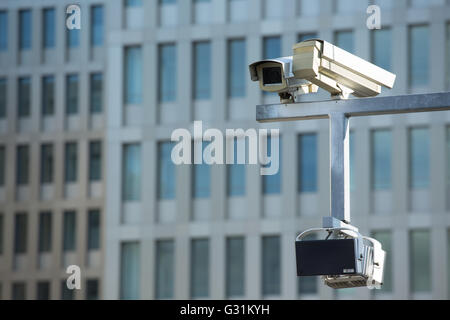 Berlino, Germania, sui motivi di Ueberwachungskamera BND sede Foto Stock