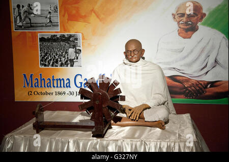 L'immagine di Mahatama Gandhi statua di cera in Lonavala Wax Museum, India Foto Stock