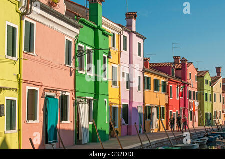 Case colorate, Fondamenta di Cao Moleca, Burano, Venezia, Veneto, Italia, Europa Foto Stock