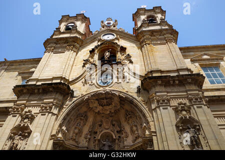 San Sebastian o Donostia Basque Country Spagna. La Basilica di Santa Maria di Coro nella città vecchia. Foto Stock