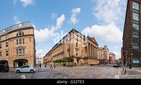 Ex Sheriff Court edificio che ora utilizzano il ristorante / bar e complesso di appartamenti a Brunswick Street nel quartiere di Merchant City di Glasg Foto Stock