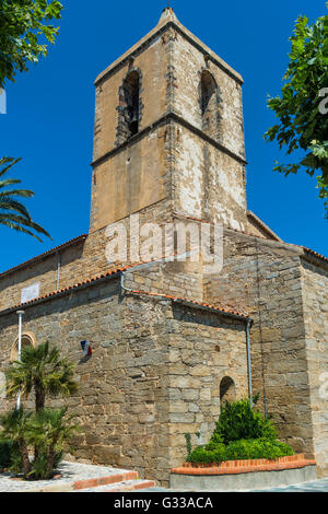 San Michel Chiesa, Grimaud borgo medievale, Var, Provence Alpes Cote d Azur regione, Francia Foto Stock