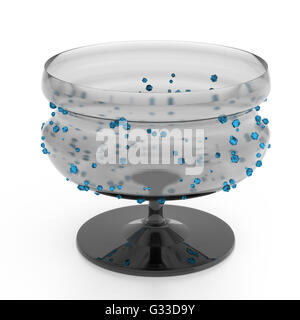 Svuotare vaso di vetro isolato su sfondo bianco con cristalli blu. Foto Stock