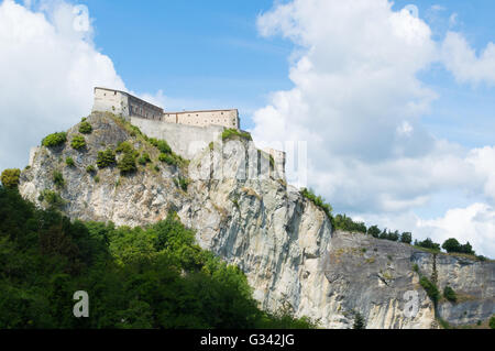 San Leo hystoric castello nella campagna romagnola viaggiare in Italia Foto Stock