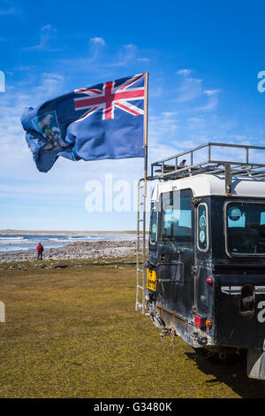 Land Rover il trasporto a Bluff cove, East Falkland, Isole Falkland, British territorio d oltremare. Foto Stock