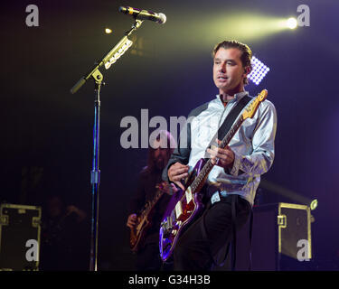 Madison, Wisconsin, Stati Uniti d'America. Il 4 giugno, 2016. Musicista GAVIN ROSSDALE di Bush si esibisce dal vivo al Orpheum Theatre di Madison, Wisconsin © Daniel DeSlover/ZUMA filo/Alamy Live News Foto Stock