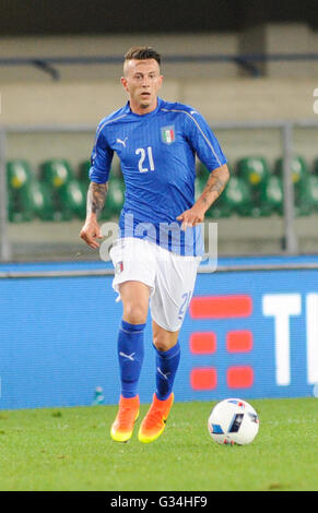 Lo Stadio Bentegodi di Verona, Italia. Il 6 giugno, 2016. Calcio internazionale amichevole. Italia contro la Finlandia. Federico Bernardeschi in azione © Azione Sport Plus/Alamy Live News Foto Stock