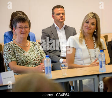 Eindhoven, 08-06-2016 HM Regina Máxima HM Regina Máxima visiti la Jan van Brabant College e la Summa College di Eindhoven. La visita ha avuto luogo presso la Summa College, e fu dedicata al proprio programma di Boss di Qredits RPE/Albert Nieboer/Paesi Bassi - nessun filo SERVICE - Foto Stock