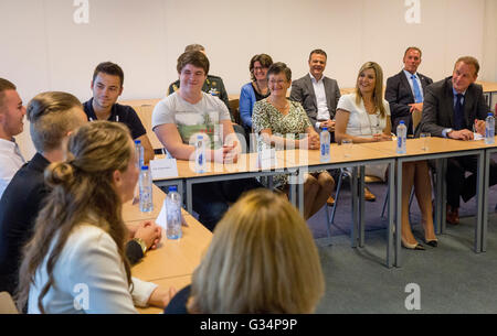 Eindhoven, 08-06-2016 HM Regina Máxima HM Regina Máxima visiti la Jan van Brabant College e la Summa College di Eindhoven. La visita ha avuto luogo presso la Summa College, e fu dedicata al proprio programma di Boss di Qredits RPE/Albert Nieboer/Paesi Bassi - nessun filo SERVICE - Foto Stock