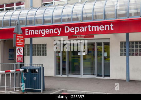 Dipartimento di emergenza entrata a Southampton General Hospital, Southampton, Hampshire, Inghilterra, Regno Unito, Europa Foto Stock