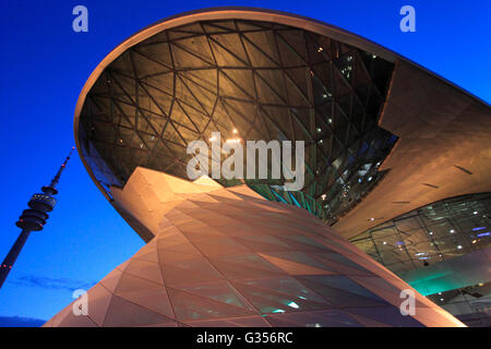 In Germania, in Baviera, Monaco di Baviera, BMW Welt, BMW World, architettura moderna, Foto Stock