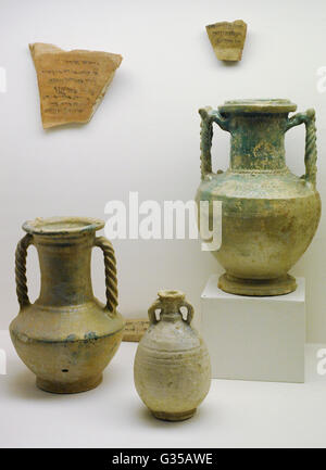Vicino Oriente. Iraniano in ceramica smaltata. 2a-3a secolo D.C. Lo stato Museo Hermitage. San Pietroburgo. La Russia. Foto Stock