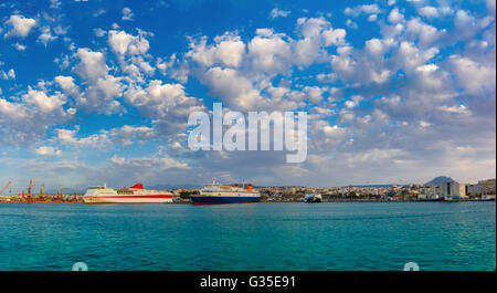 Panorama del porto di mare, Heraklion, Creta, Grecia Foto Stock