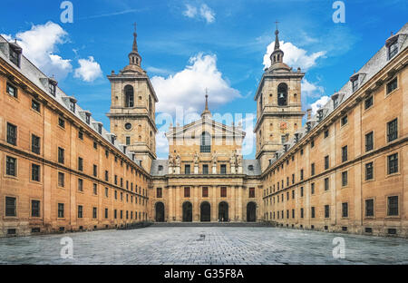 Il Monastero reale di San Lorenzo de El Escorial vicino a Madrid, Spagna Foto Stock