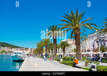 Riva, lungomare, Split, Dalmazia, Croazia Foto Stock