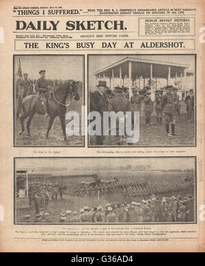 1916 Daily Sketch King George V recensisce le truppe ad Aldershot Foto Stock