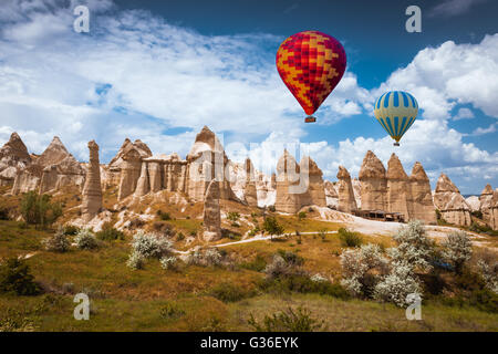 Pallone aerostatico sull amore valley, Cappadocia Turchia Foto Stock