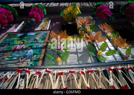 Filippine Lucban Pahiyas Festival finestre decorate per la festa in onore del santo patrono degli agricoltori Sant Isidoro l'Operaio Foto Stock