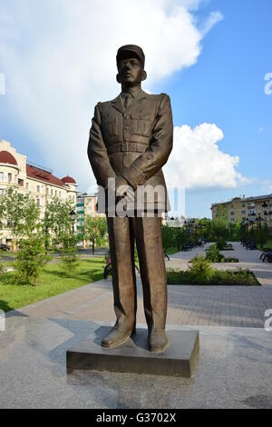 Monumento a Charles de Gaulles di Charles de Gaulles street a Astana, Kazakistan Foto Stock