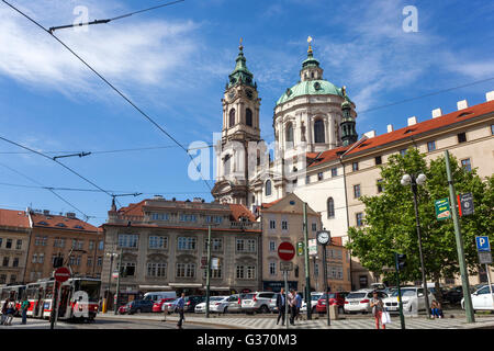 La Chiesa di San Nicola, Lesser Town Square, Malostranske Square, Praga, Repubblica Ceca Foto Stock