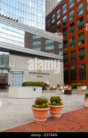 Di fronte all'InterContinental Hotel Boston, Foto Stock