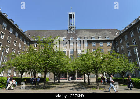 Buergeramt, Rathaus, Mathilde-Jacob-Platz, Moabit di Berlino, Deutschland / Bürgeramt Foto Stock