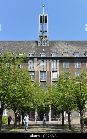 Buergeramt, Rathaus, Mathilde-Jacob-Platz, Moabit di Berlino, Deutschland / Bürgeramt Foto Stock