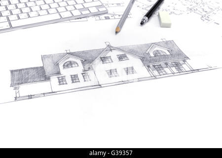 Architetto workplace con disegni a mano e blueprint Foto Stock