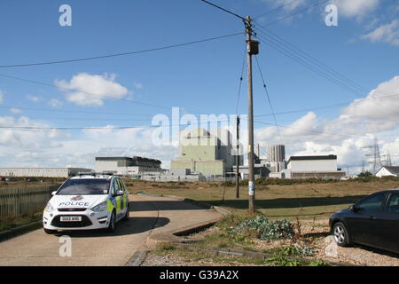 Nucleare CIVILE CONSTABULARY pattuglia di polizia a DUNGENESS CENTRALE NUCLEARE nel Kent Foto Stock