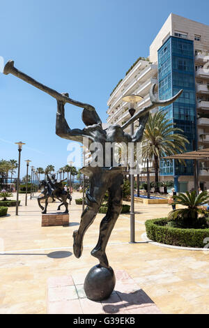 Statua di Mercurio di Salvador Dali a Marbella Foto Stock