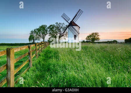 Estate alba Ashton Windmill in Somerset Foto Stock