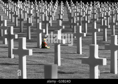 Saint Aavold noi cimitero militare in Francia in bianco e nero monocromatico Foto Stock