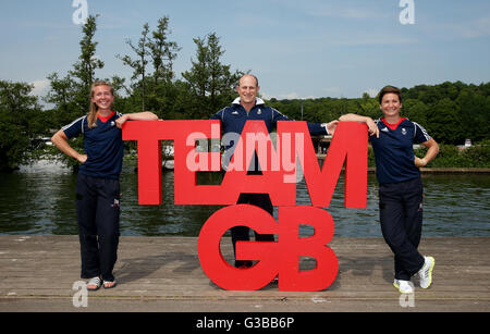 Team GB donna Lightweight Double Scull, Katherine Copeland (sinistra) e Charlotte Taylor durante l annuncio del team presso il River and Rowing Museum, Henley on Thames. Foto Stock