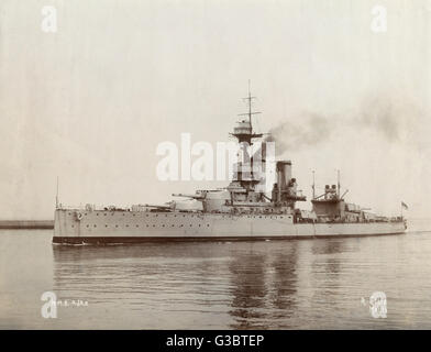 HMS Ajax, corazzata britannica, a Malta Foto Stock