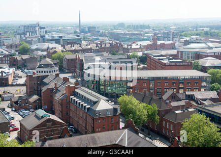 Vista sulla città di Nottingham dal tetto del castello di NOTTINGHAM, NOTTINGHAMSHIRE REGNO UNITO Inghilterra Foto Stock