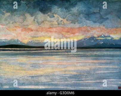 Montagne e fiordo di fronte a Molde Foto Stock