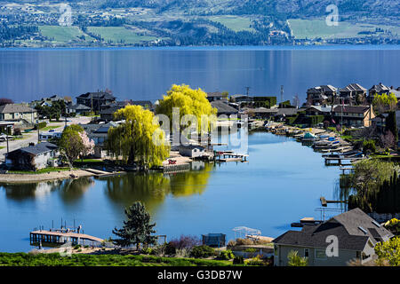 Green Bay suddivisione fronte lago sul lago Okanagan West Kelowna British Columbia Canada Foto Stock