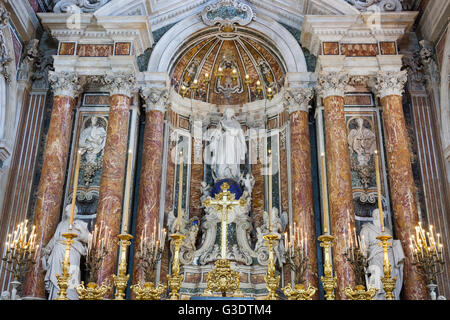 Interno della Chiesa del Gesu Nuovo, Piazza del Gesu Nuovo, Napoli, campania, Italy Foto Stock