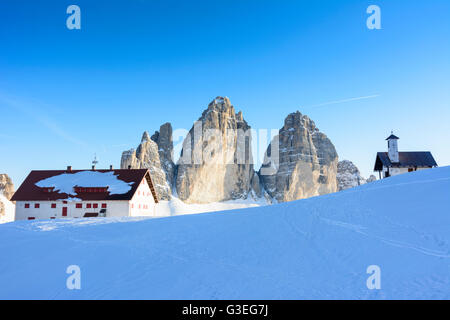 Tre Cime , Tre Cime lodge e la cappella, l'Italia, Bolzano (Alto Adige), Sud Tirolo, Alto Adige, Naturpark Drei Zinnen, Tre Cime di La Foto Stock